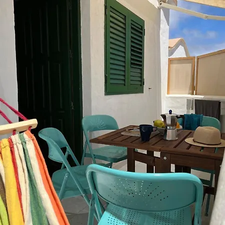 Mit Balkon In El Direkt An Strand Und Meer Sonne Garantiert